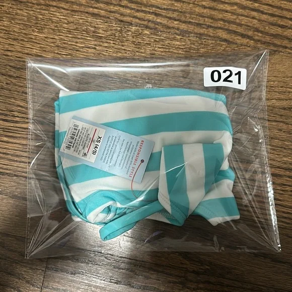 Cat and Jack Girls Stripped One Piece Swimming Suit Size XS 4/5 - Picture 7 of 7